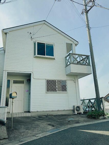 馬堀町２丁目戸建ての建物外観