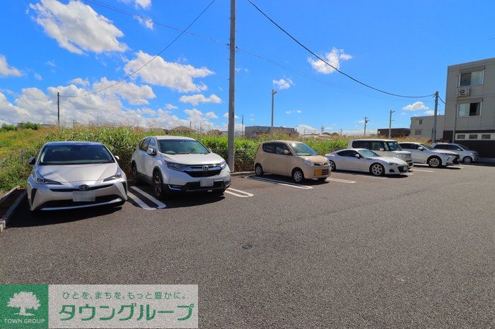 【さいたま市西区大字指扇のアパートの駐車場】