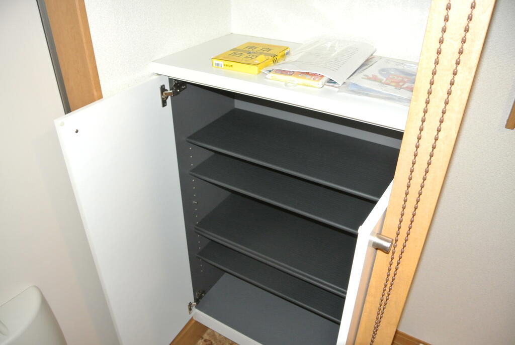 玄関　靴箱