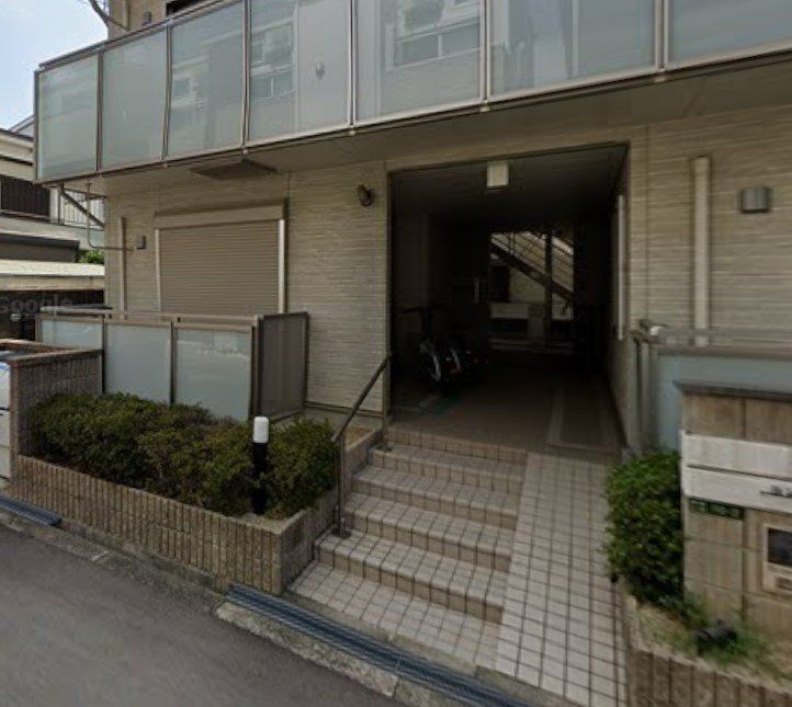 玄関　エントランス