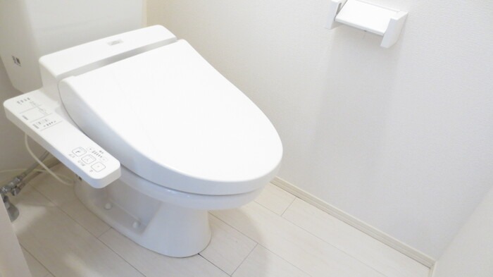 トイレ　温水洗浄暖房便座