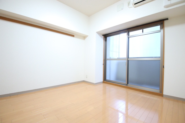 居室・リビング　※別号室の参考写真です※