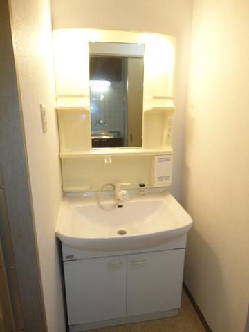 洗面設備　朝の味方、独立洗面台