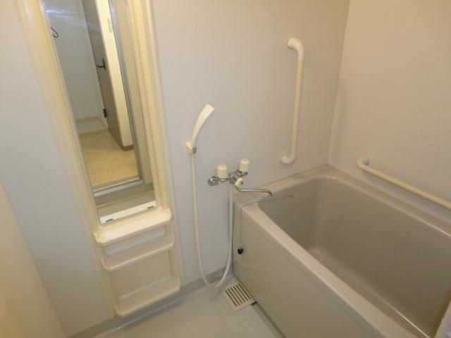 バス・シャワールーム　お風呂でゆったり