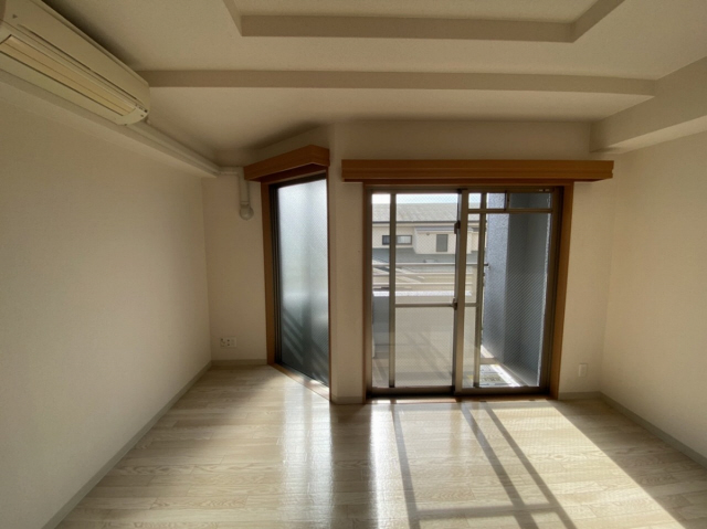 居室・リビング　写真は他のお部屋のものです