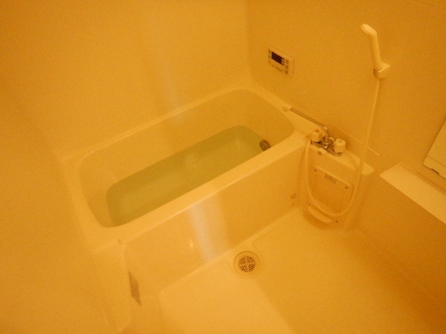 バス・シャワールーム　浴室乾燥機付き