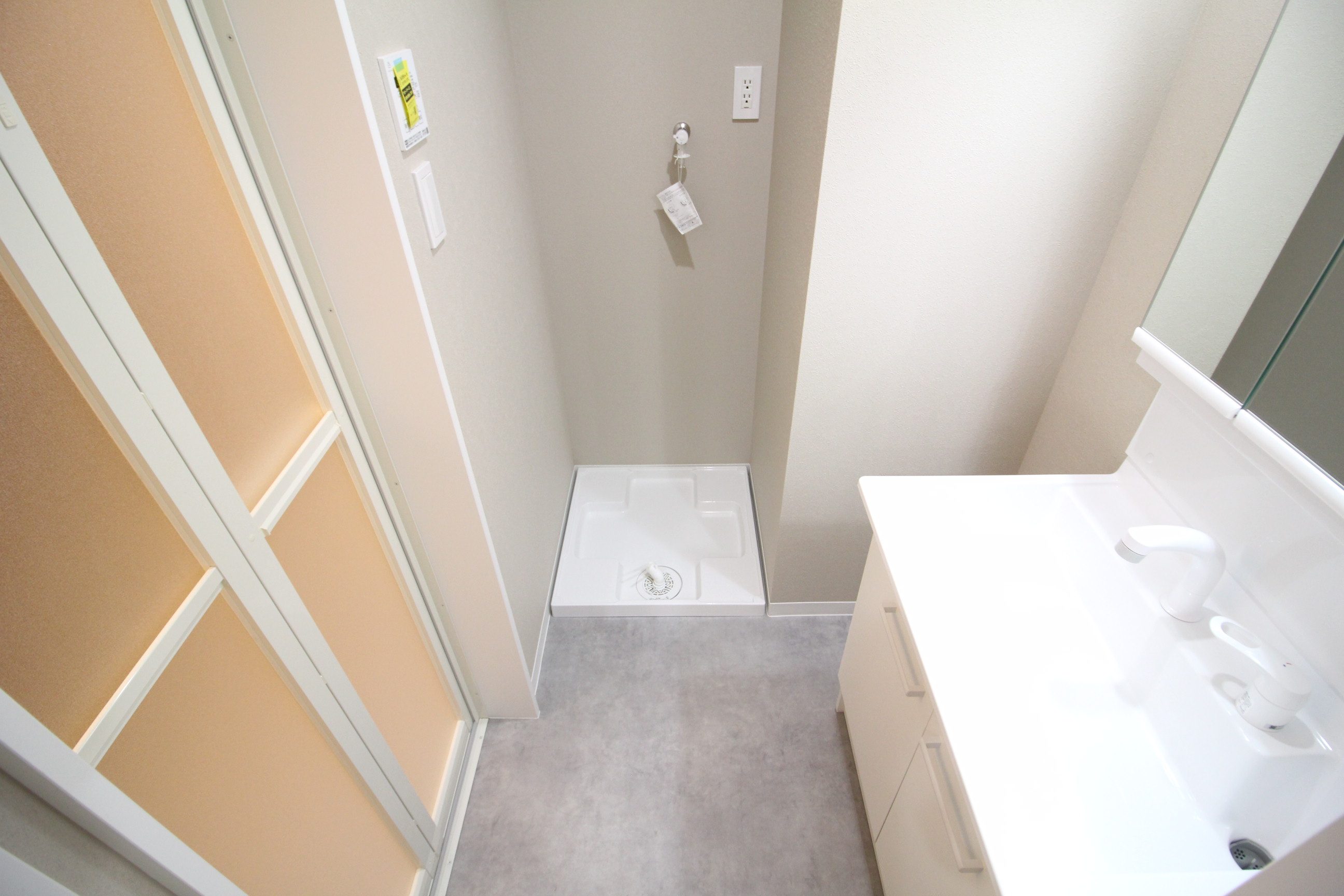 洗面設備　洗面・脱衣・洗濯機スペース♪