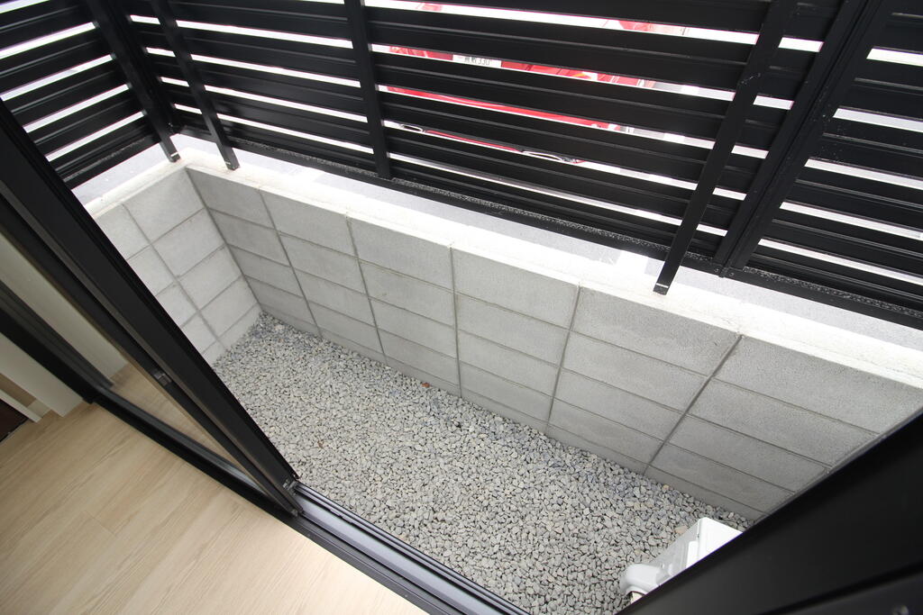 バルコニー　フェンスでプライバシーが守られたバルコニー♪