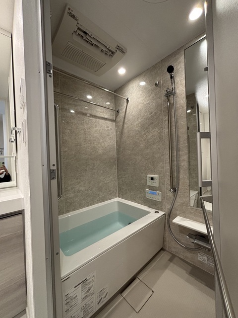 バス・シャワールーム　ミストサウナ・浴室暖房乾燥機付き