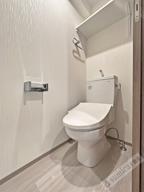 トイレ　温水洗浄便座完備♪