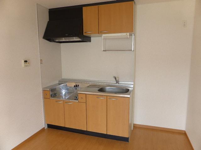 キッチン　コンパクトなキッチンで掃除もラクラク