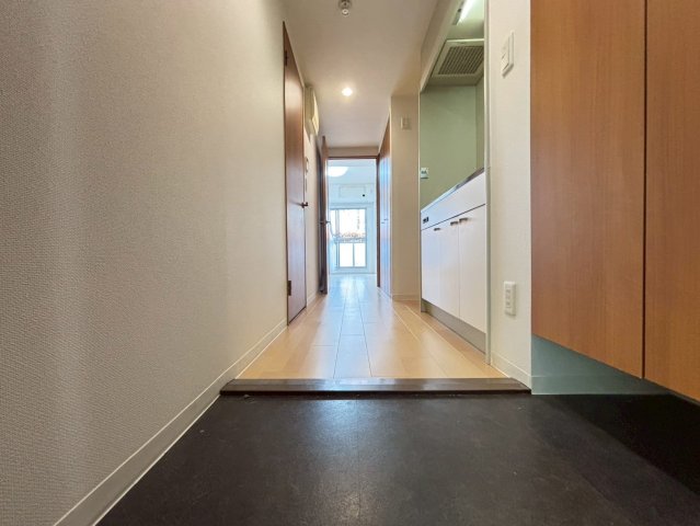 玄関　詳細は、RISUMO江坂本店までお問合せください♪