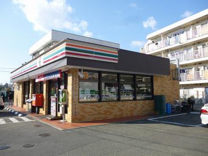 コンビニ　セブンイレブン横浜保土ケ谷２丁目店（コンビニ）まで213m