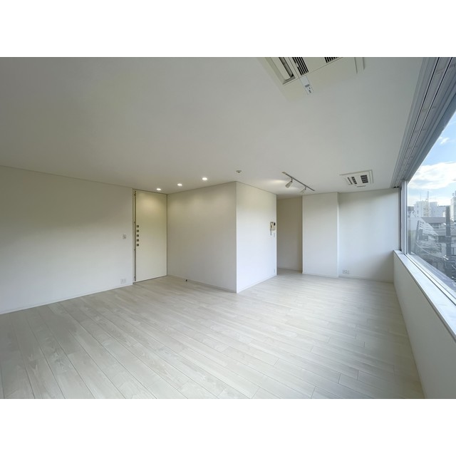 居室・リビング　※別部屋参考写真