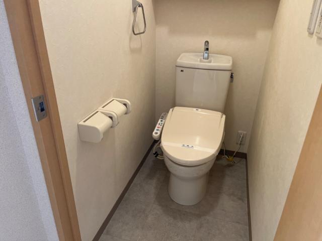 トイレ　シャワー付トイレ
