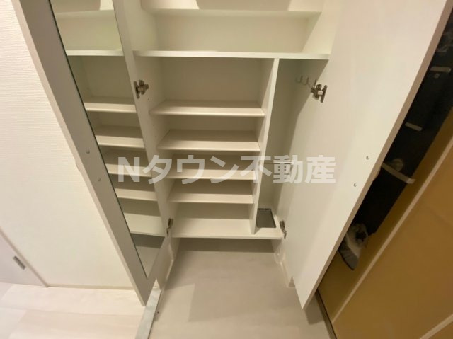 その他　便利な収納スペースです