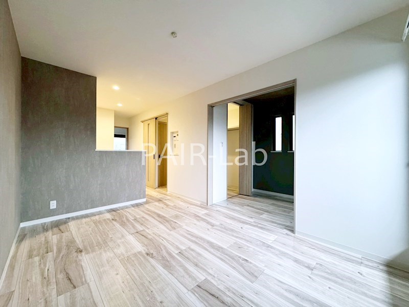 居室・リビング　同シリーズのイメージ写真です。(現況優先)