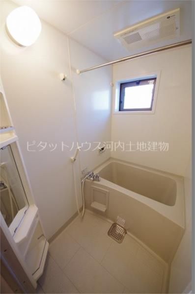 バス・シャワールーム　バス／シャワー