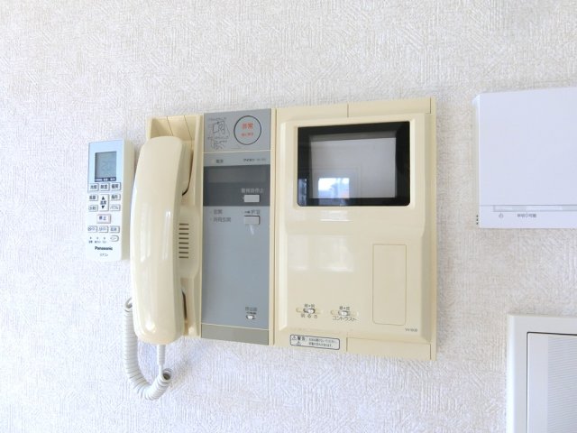 セキュリティ　モニター付きインターホン