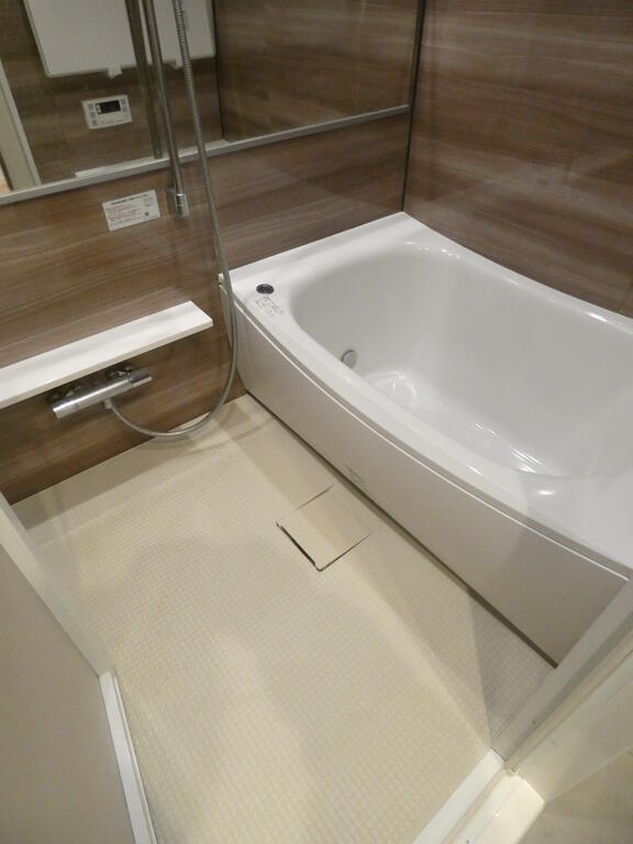 バス・シャワールーム　バス
