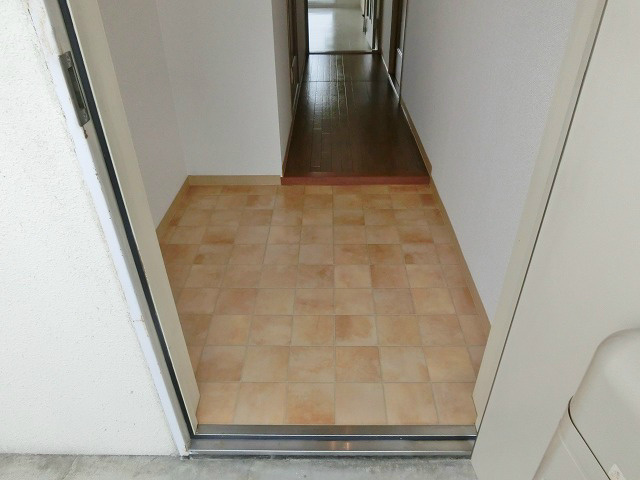 玄関　大理石調の玄関