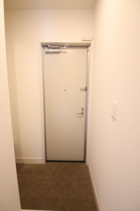 玄関　イメージ写真・101号の写真