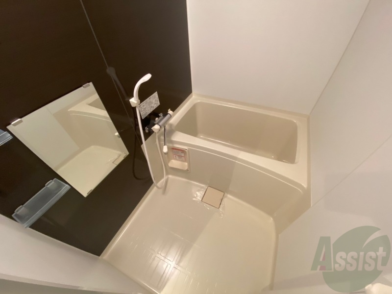 バス・シャワールーム　お風呂です。ゆっくりお風呂につかるのも体に良いですね～