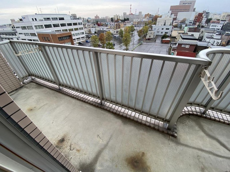 バルコニー　バルコニー