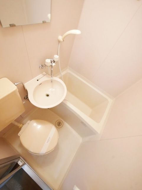 バス・シャワールーム　★お部屋探しはタウンハウジング稲田堤店まで★