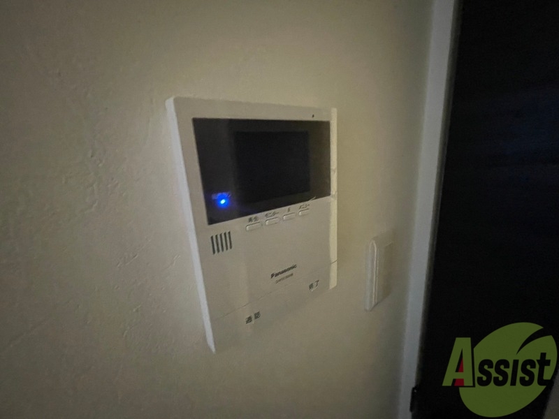 セキュリティ　ＴＶモニター付インターホンです。来客者の顔が見えるので安心！