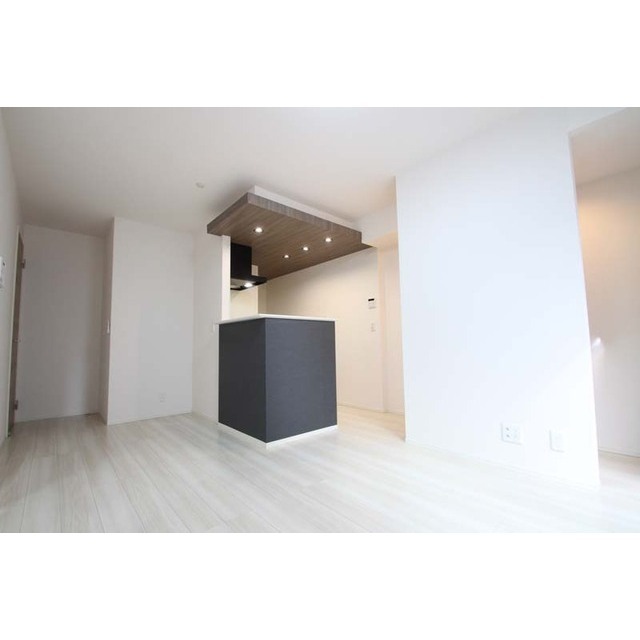 居室・リビング　１０３にて撮影（現況優先）