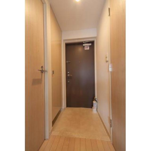 玄関　※写真は同タイプ住戸です。