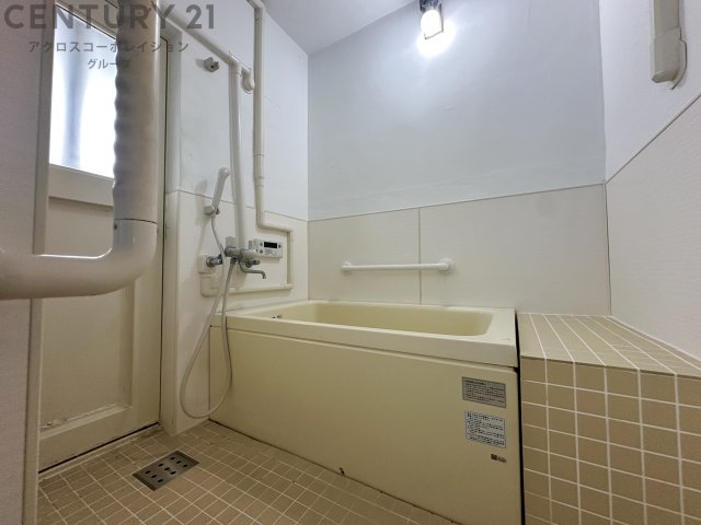 バス・シャワールーム　バス・トイレ別でおすすめです