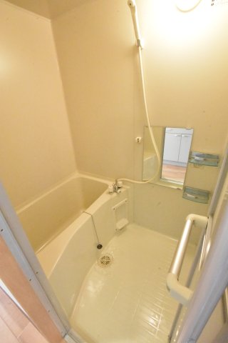 バス・シャワールーム　別号室画像。ご参考下さい