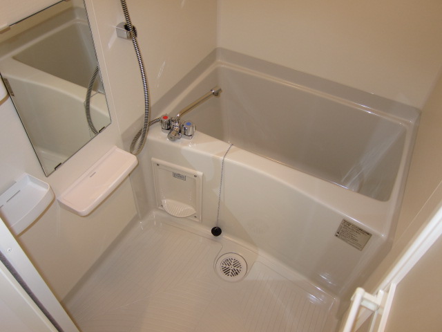 バス・シャワールーム　浴室乾燥機付きバスルーム