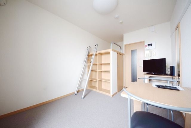 居室・リビング　開放的な室内です♪