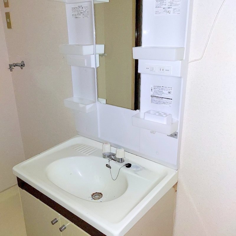 洗面設備　洗面脱衣室洗面化粧台　同室参考写真