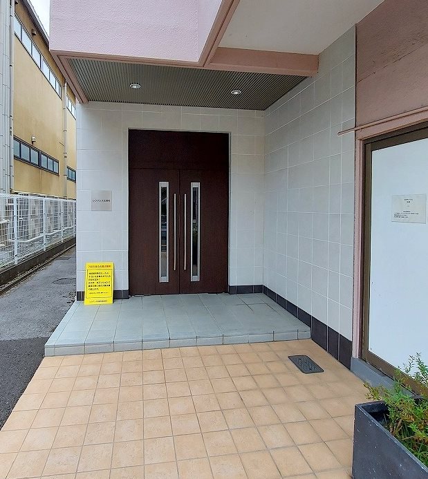 エントランス　分譲賃貸　レジデンス北浦和　エントランス入口