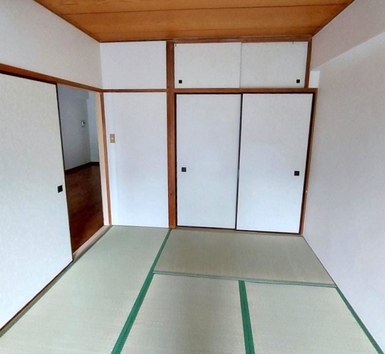 収納　和室６帖　押入天袋付　同室参考写真