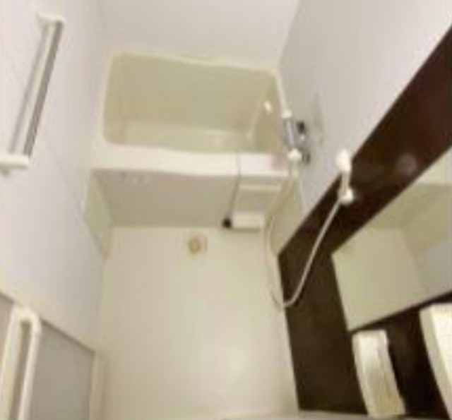 バス・シャワールーム　バスルーム