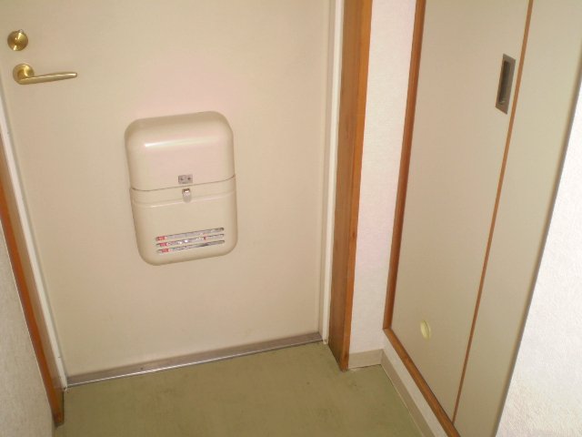 セキュリティ　同物件別号室のものです。
