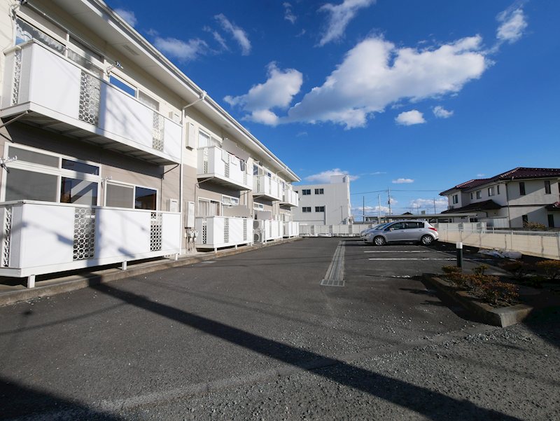 駐車場　敷地内駐車場