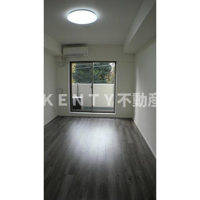 居室・リビング　居間です