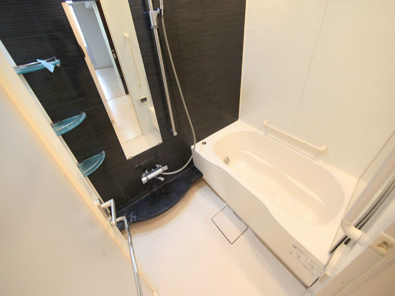 バス・シャワールーム　追い焚き　浴室暖房乾燥機　24時間換気　オートバスバスルーム