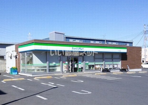 コンビニ　ファミリーマート 八千代高津店（コンビニ）まで593m