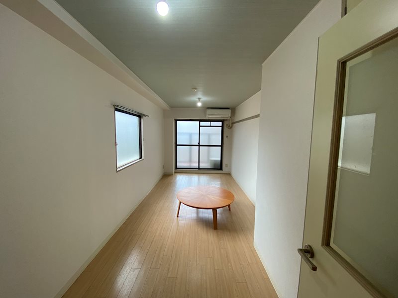 居室・リビング　※303号室