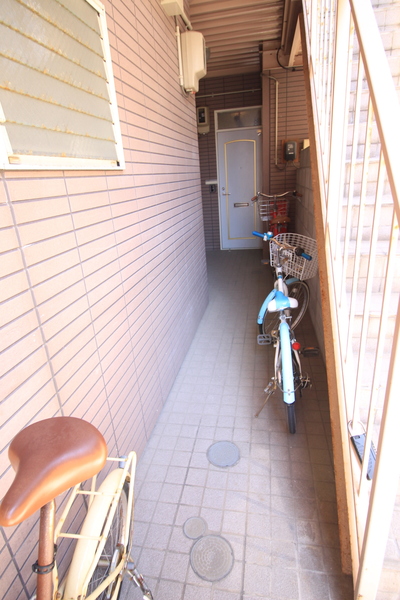 エントランス　廊下