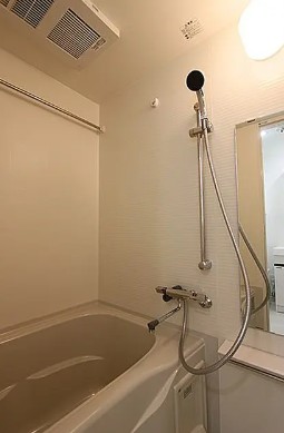 バス・シャワールーム　風呂