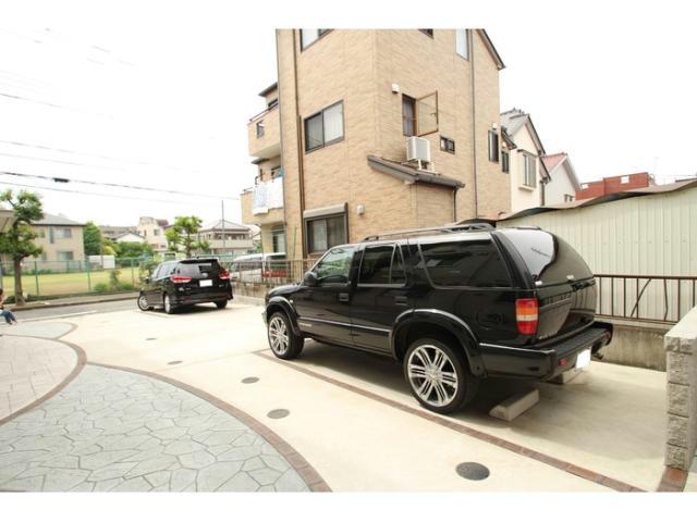 駐車場　駐車場