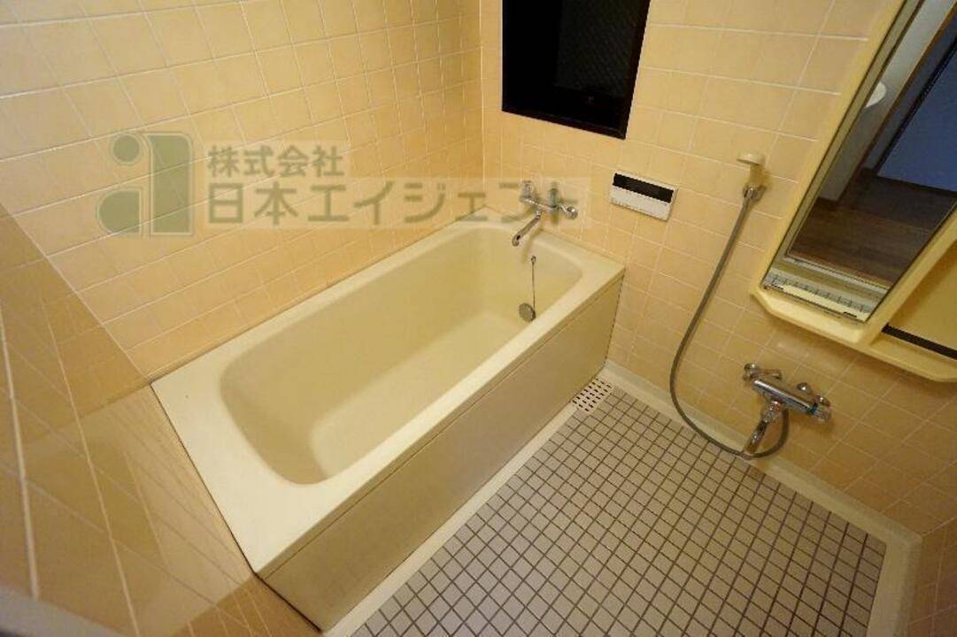 バス・シャワールーム　浴室